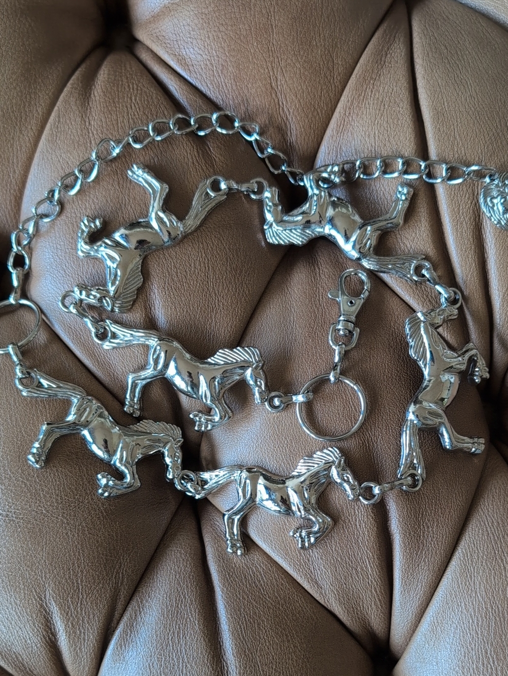 Women's Silver Running Horses Link Belt - Chain Accent Accessory